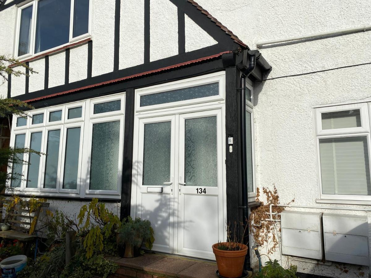 London Rooms With Free Parking 134 Edgware Ngoại thất bức ảnh